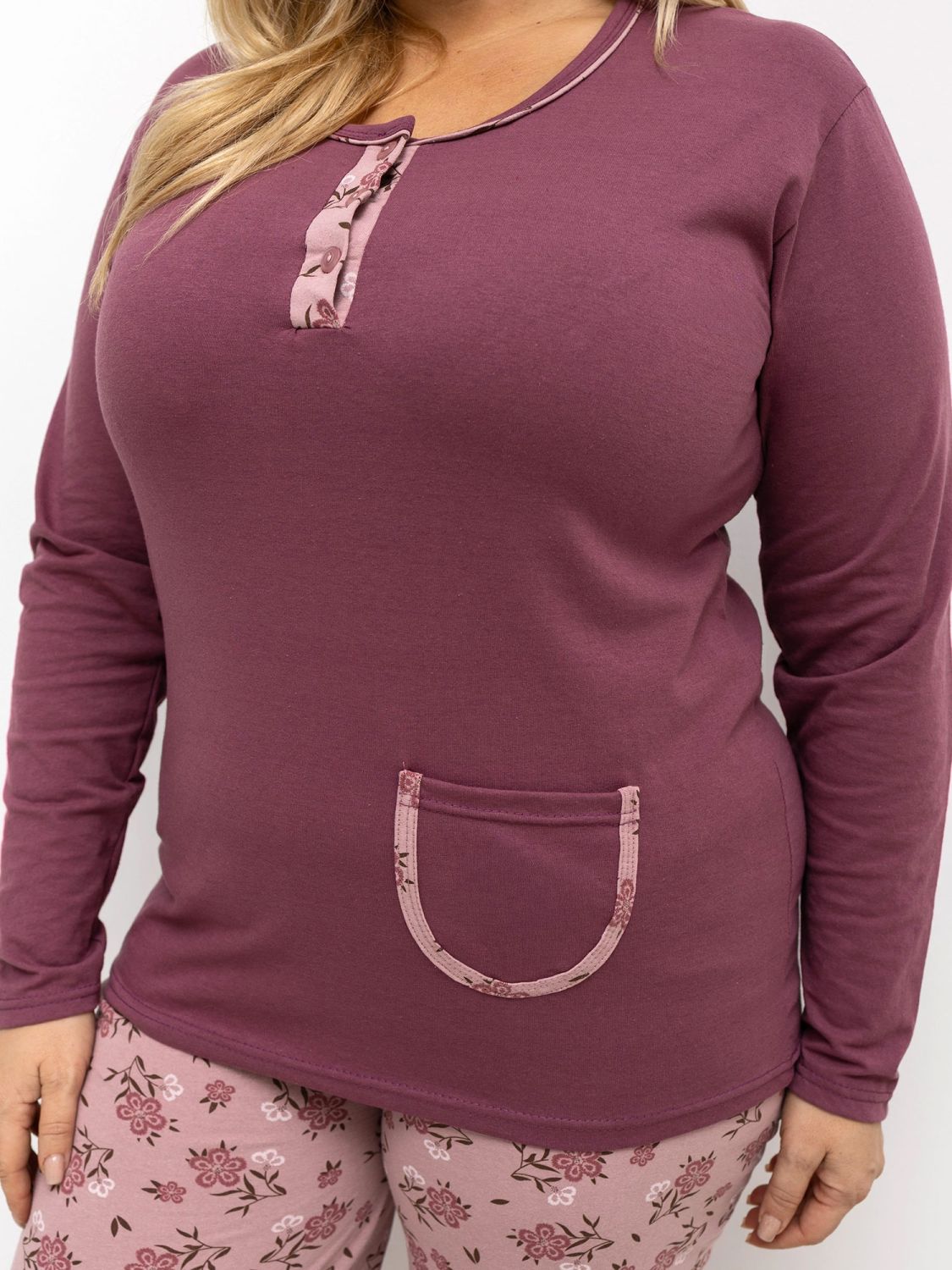 Dámské pyžamo s květinovým vzorem a dlouhým rukávem, růžové