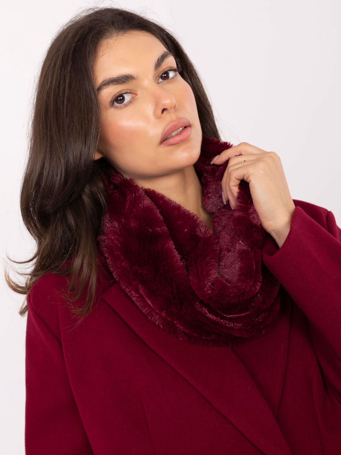 Bordó dámský nákrčník z hladkého polyesteru