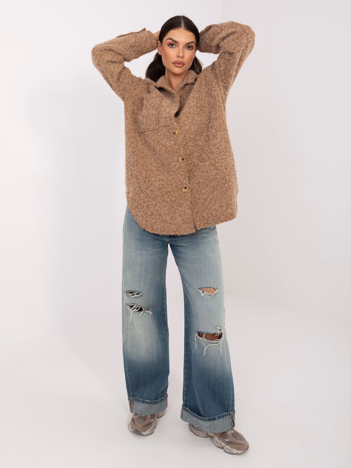 Stylová camel bunda s límečkem a kapsami