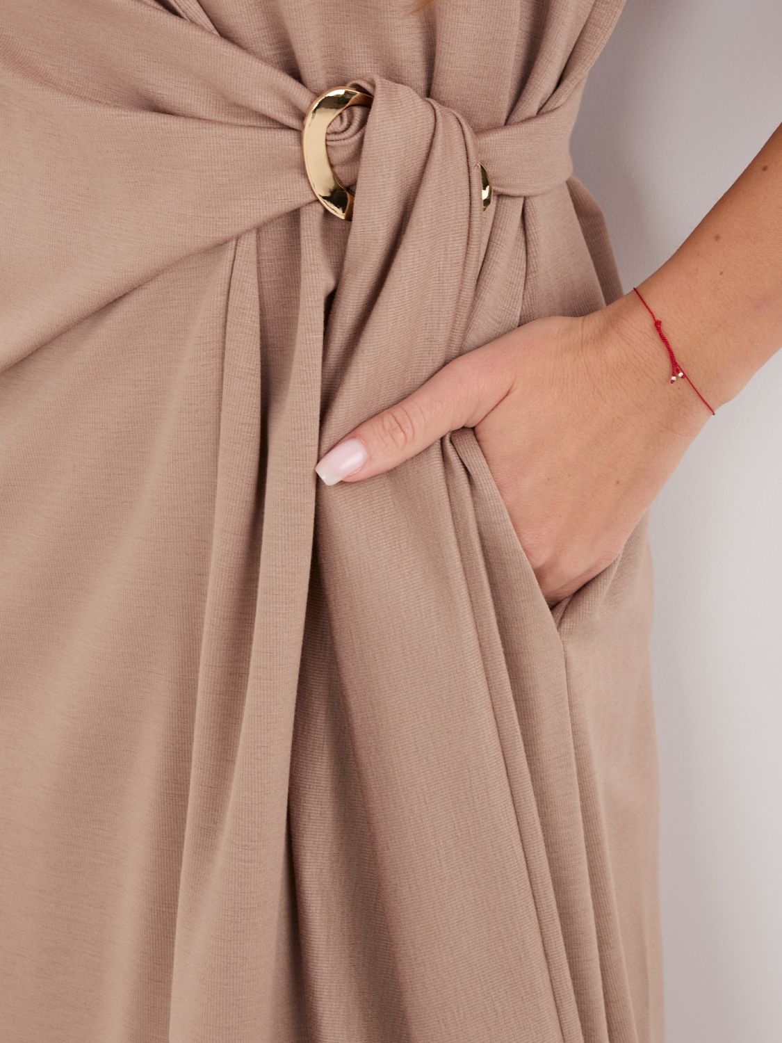 Béžové midi letní šaty s krátkým rukávem