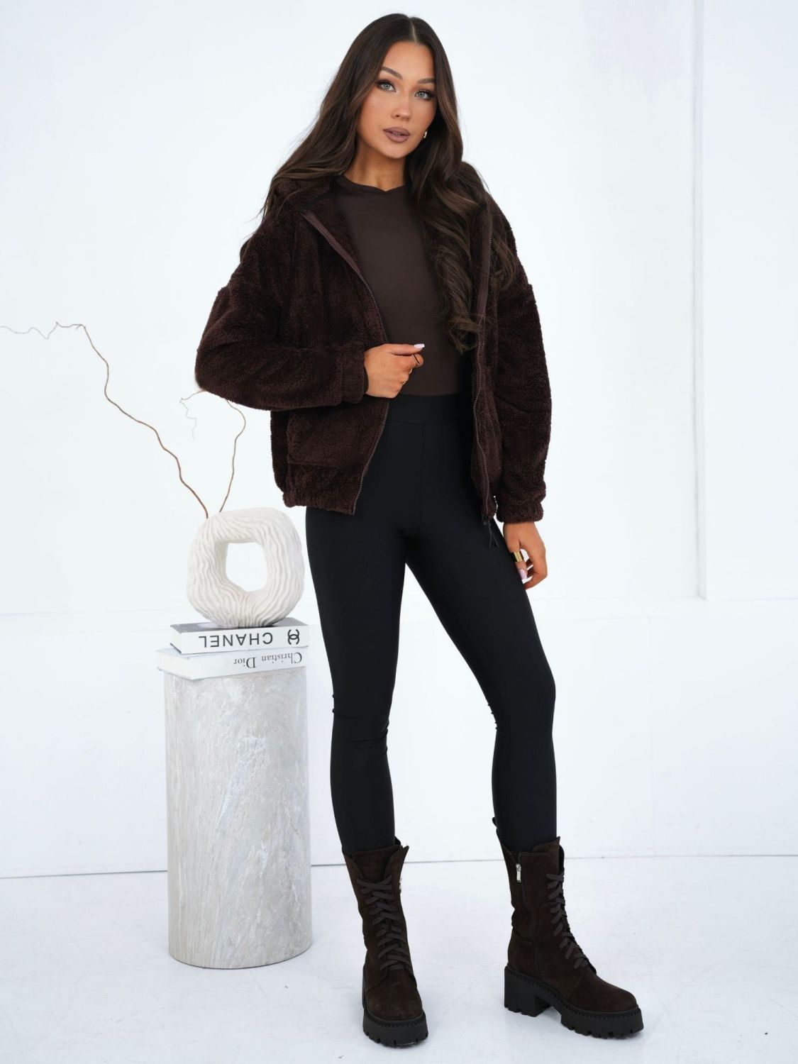 Dámská hnědá mikina s kapucí a zipem