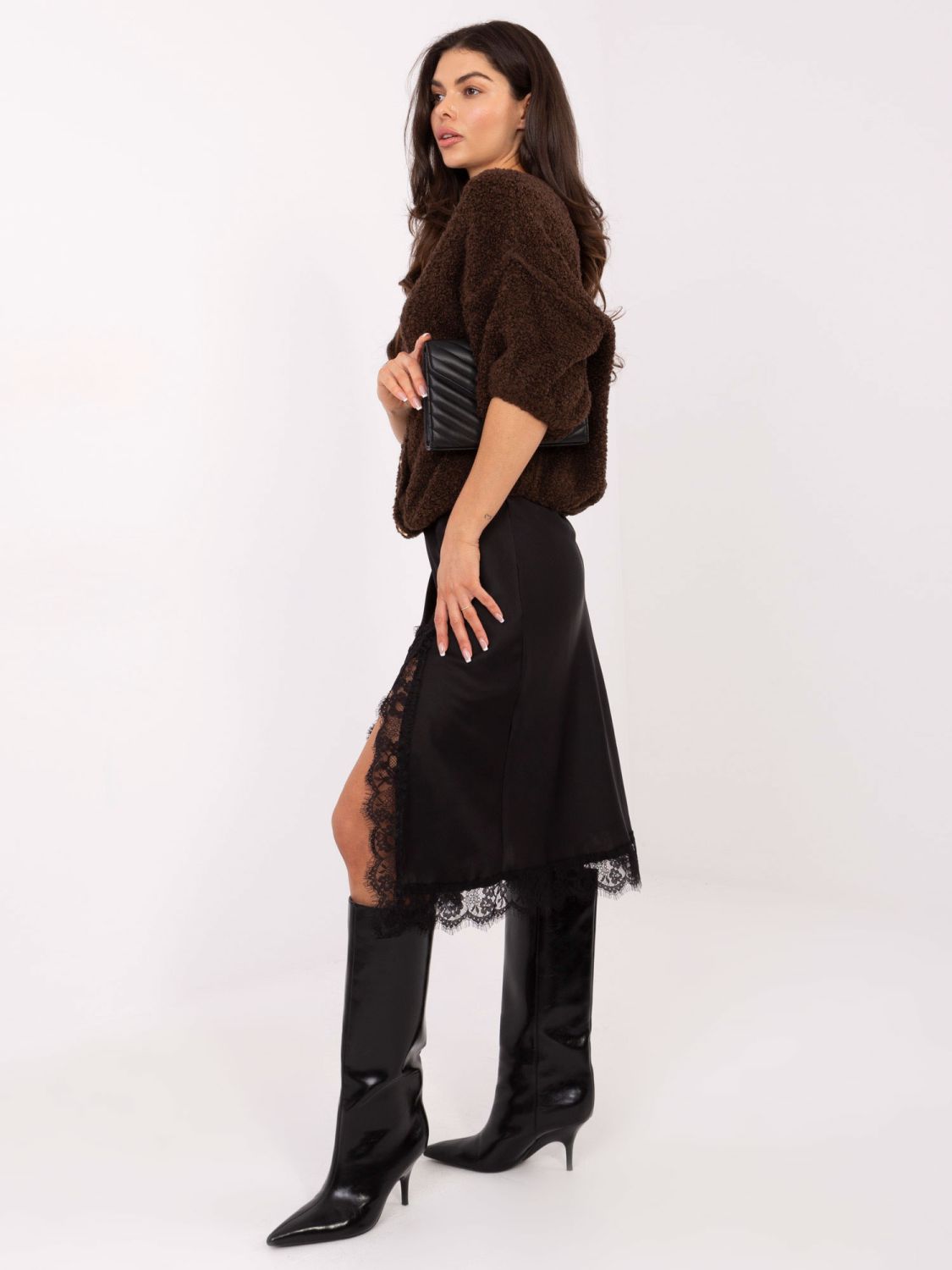 Elegantní hnědý svetr s 3/4 rukávy a knoflíky