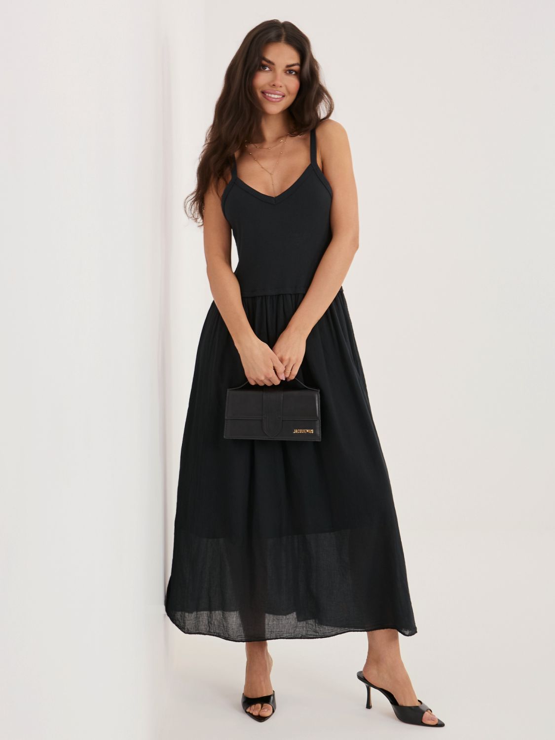 Černé maxi letní šaty na ramínka