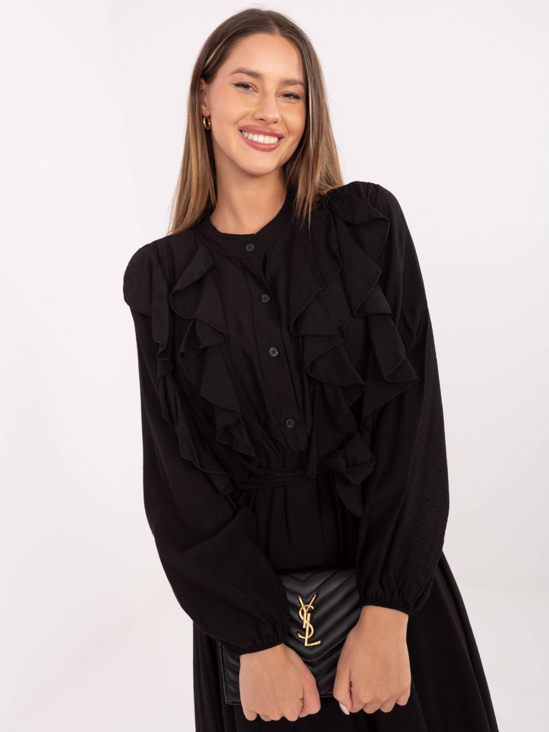 Černé midi košilové šaty s volány a páskem