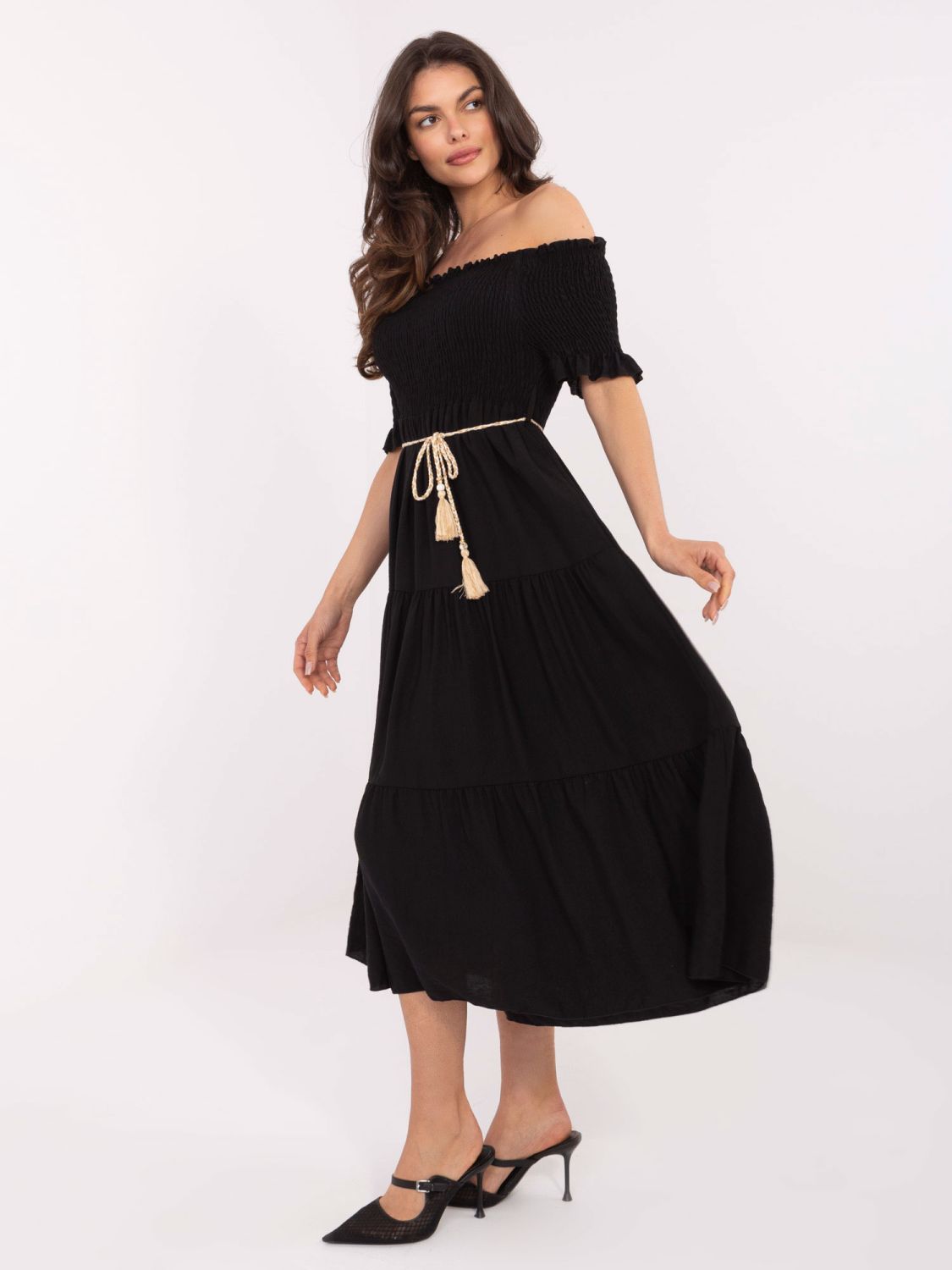 Černé letní midi šaty s off-shoulder střihem