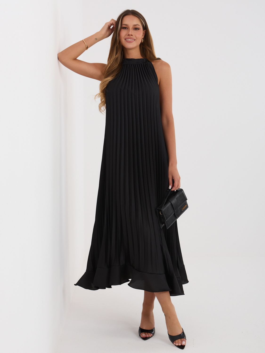 Černé koktejlové midi šaty s vázáním a volánem