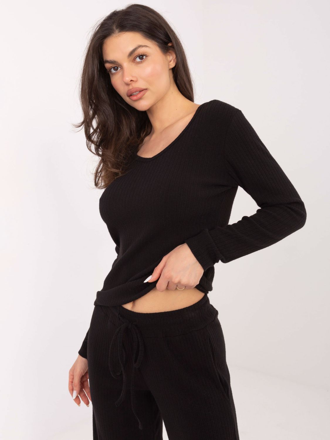 Černé široké žebrované kalhoty s vysokým pasem