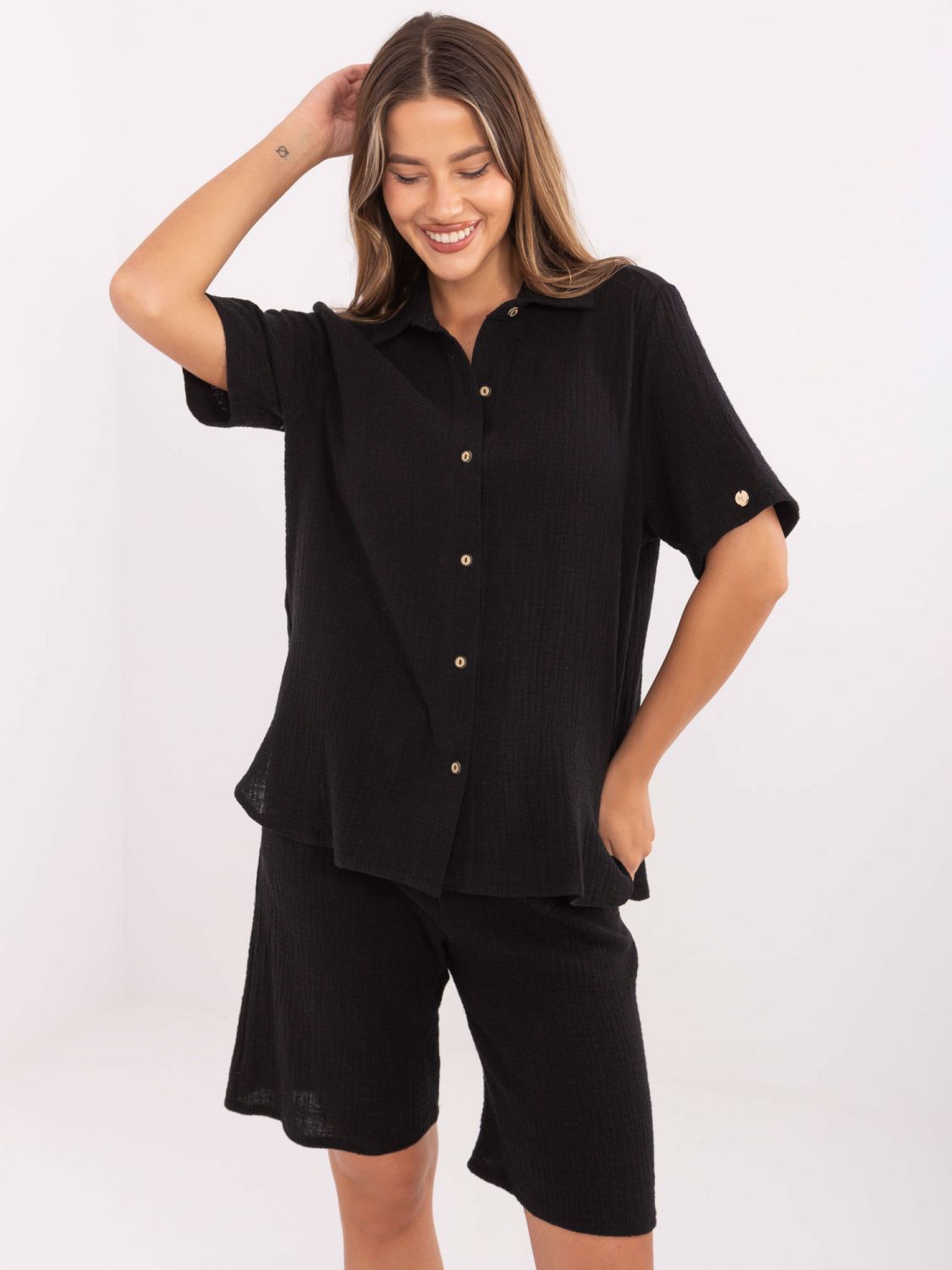 Černý komplet s krátkým rukávem