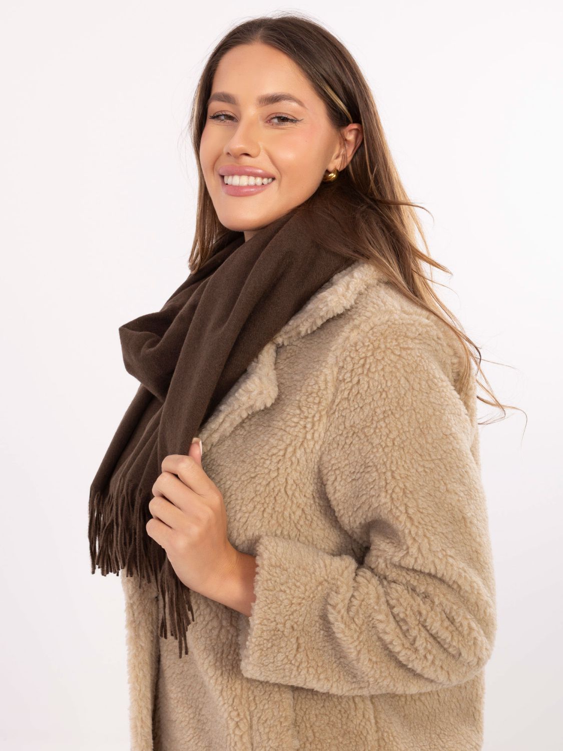Dámská tmavě hnědá šála z jemného polyesteru