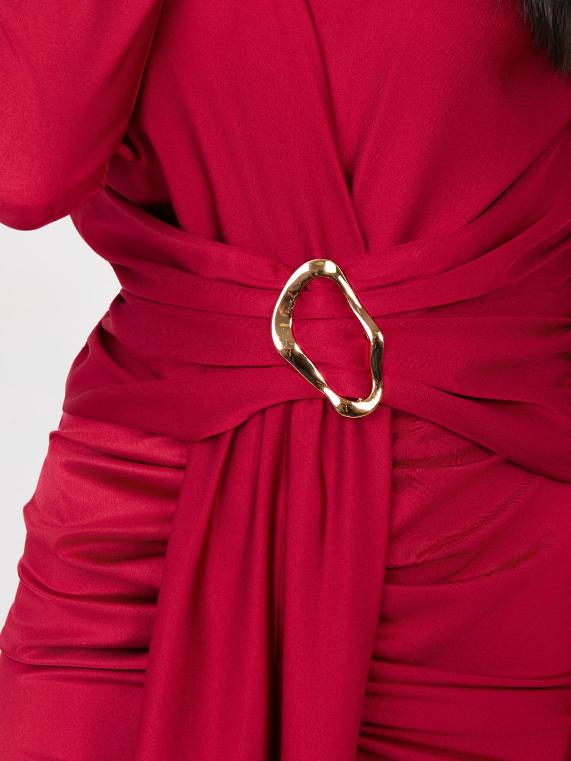 Červené elegantní maxi šaty s dlouhým rukávem a zavinovacím výstřihem