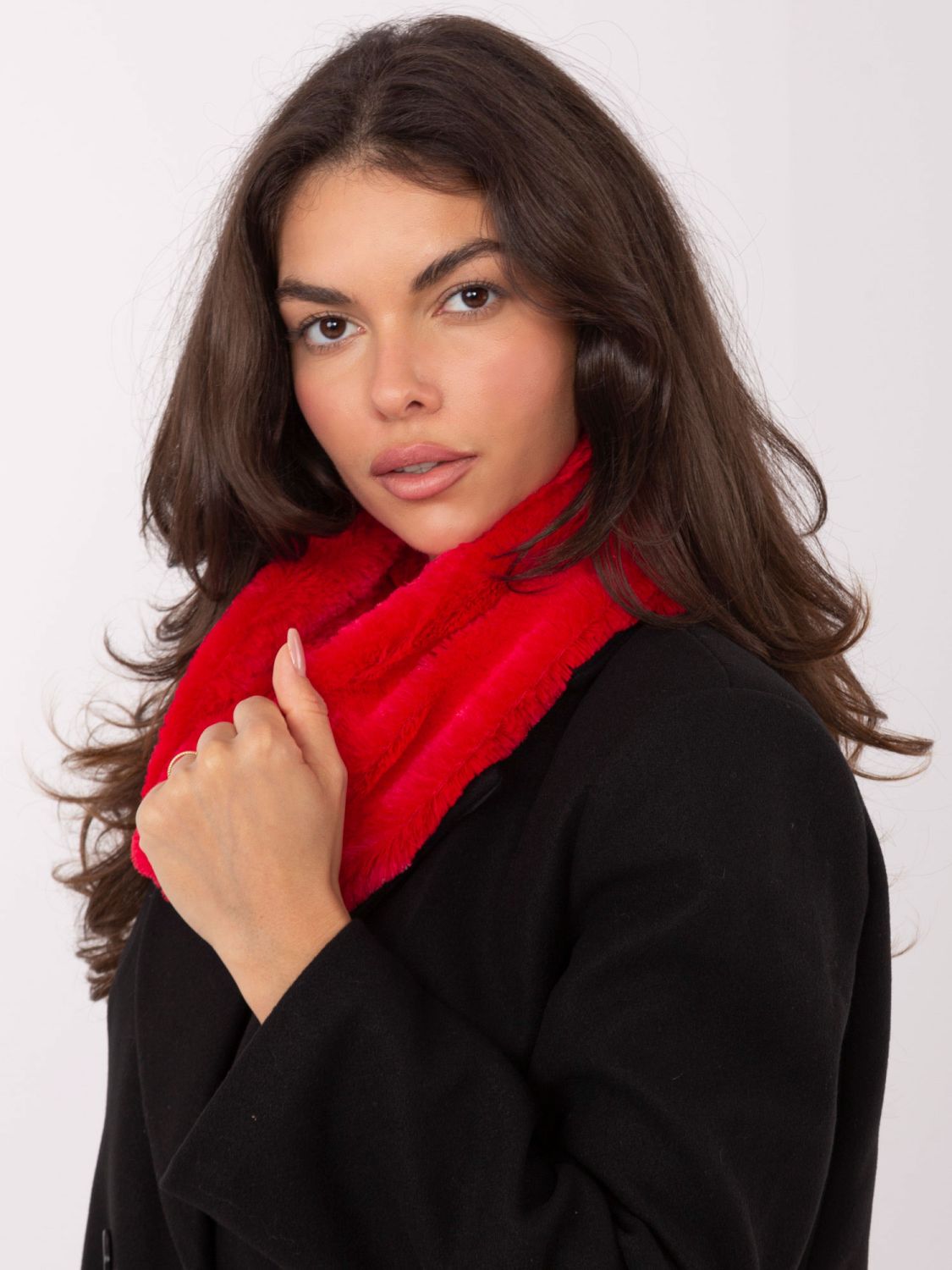 Červený hladký dámský nákrčník z polyesteru