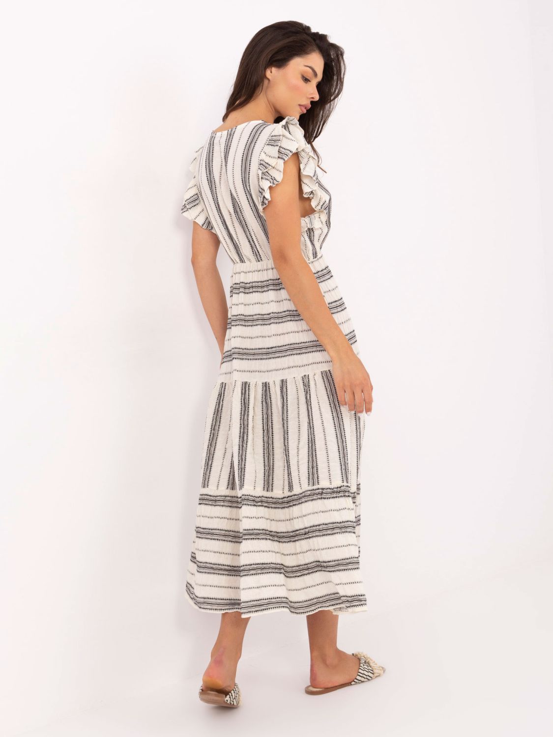 Bílo-černé letní midi šaty