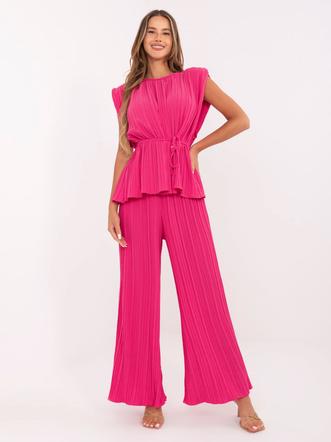 Elegantní komplet v růžové barvě