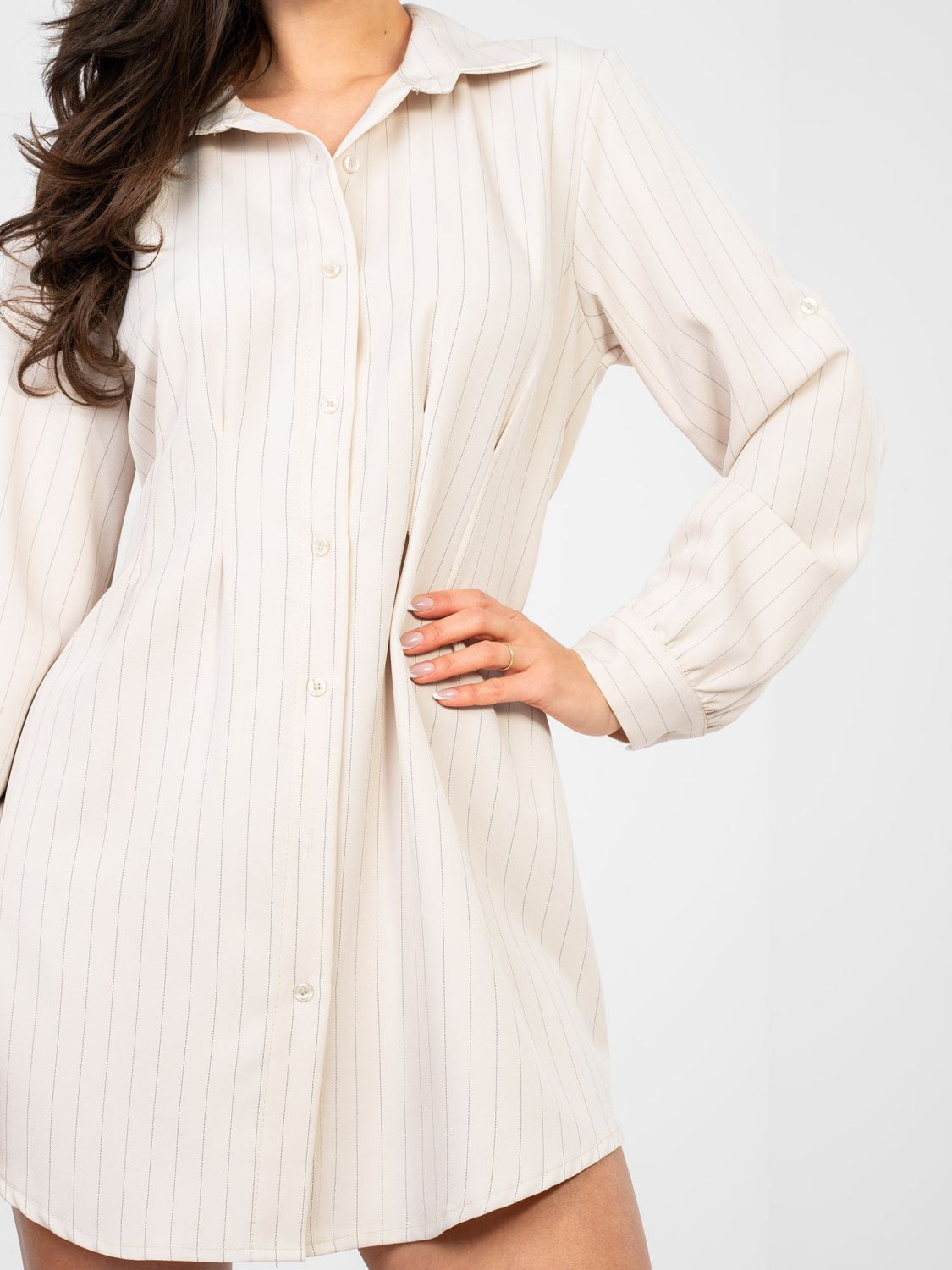 Béžové košilové šaty s proužky a límečkem