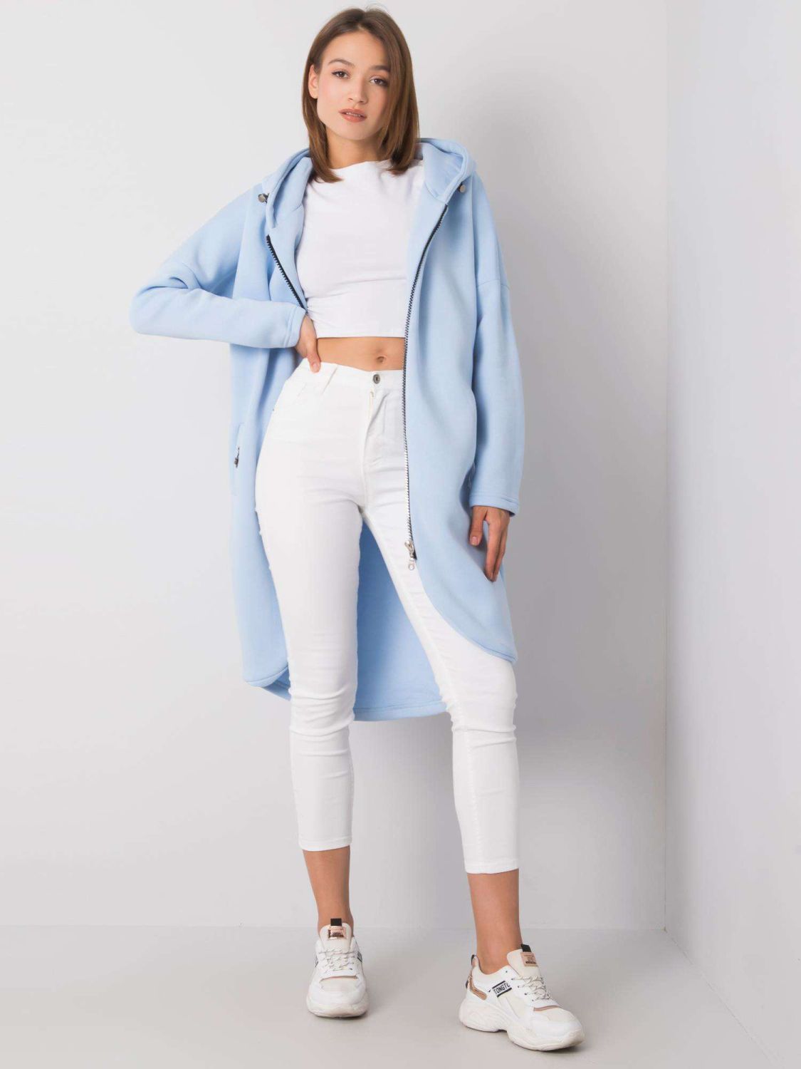 Světle modrá dlouhá mikina s kapucí na zip