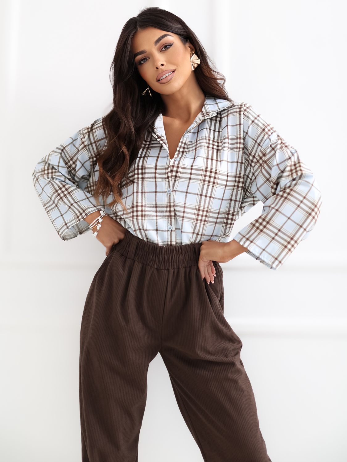 Světle modrá kostkovaná košile