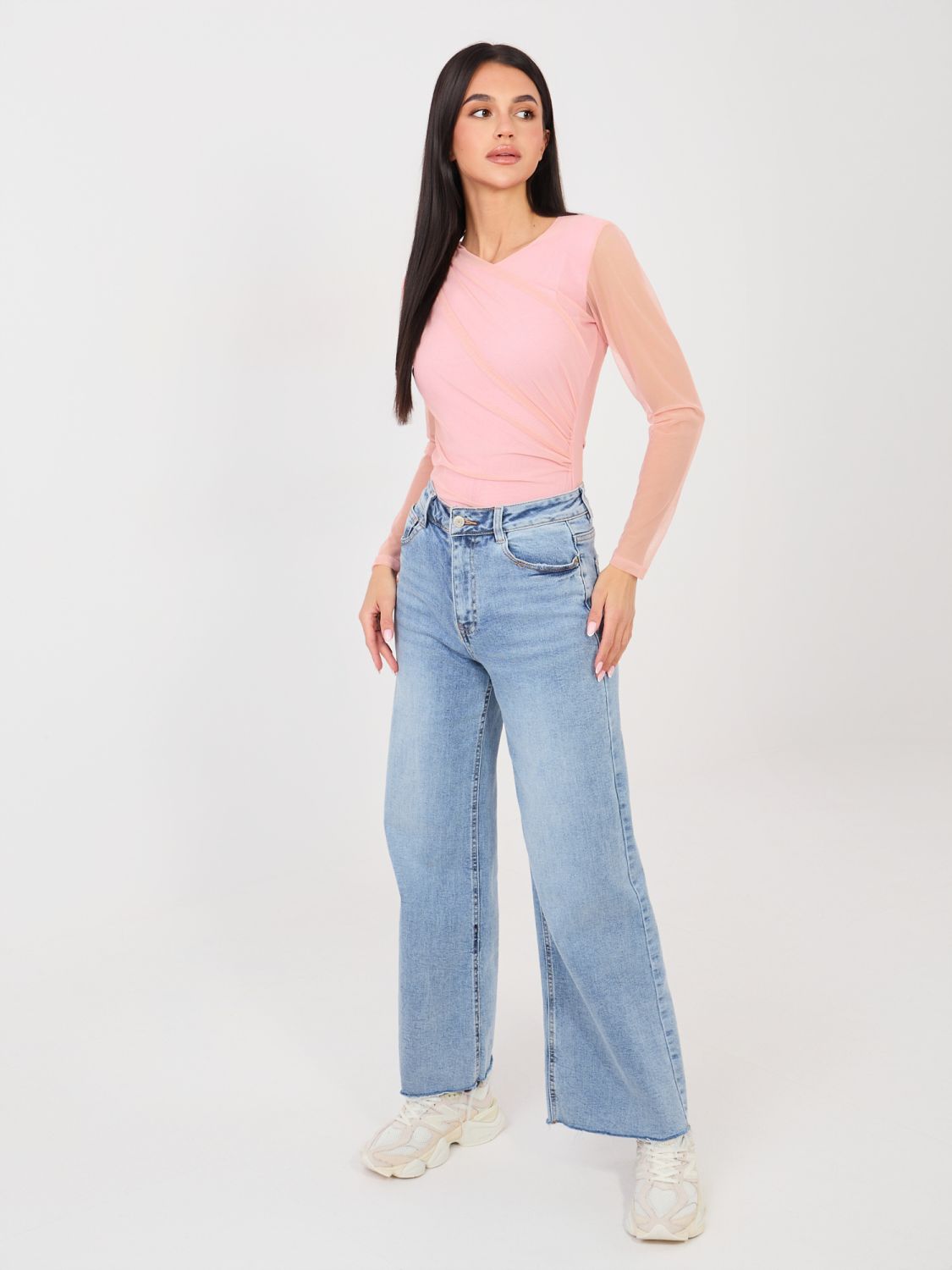 Elegantní růžové body s dlouhým rukávem a kulatým výstřihem