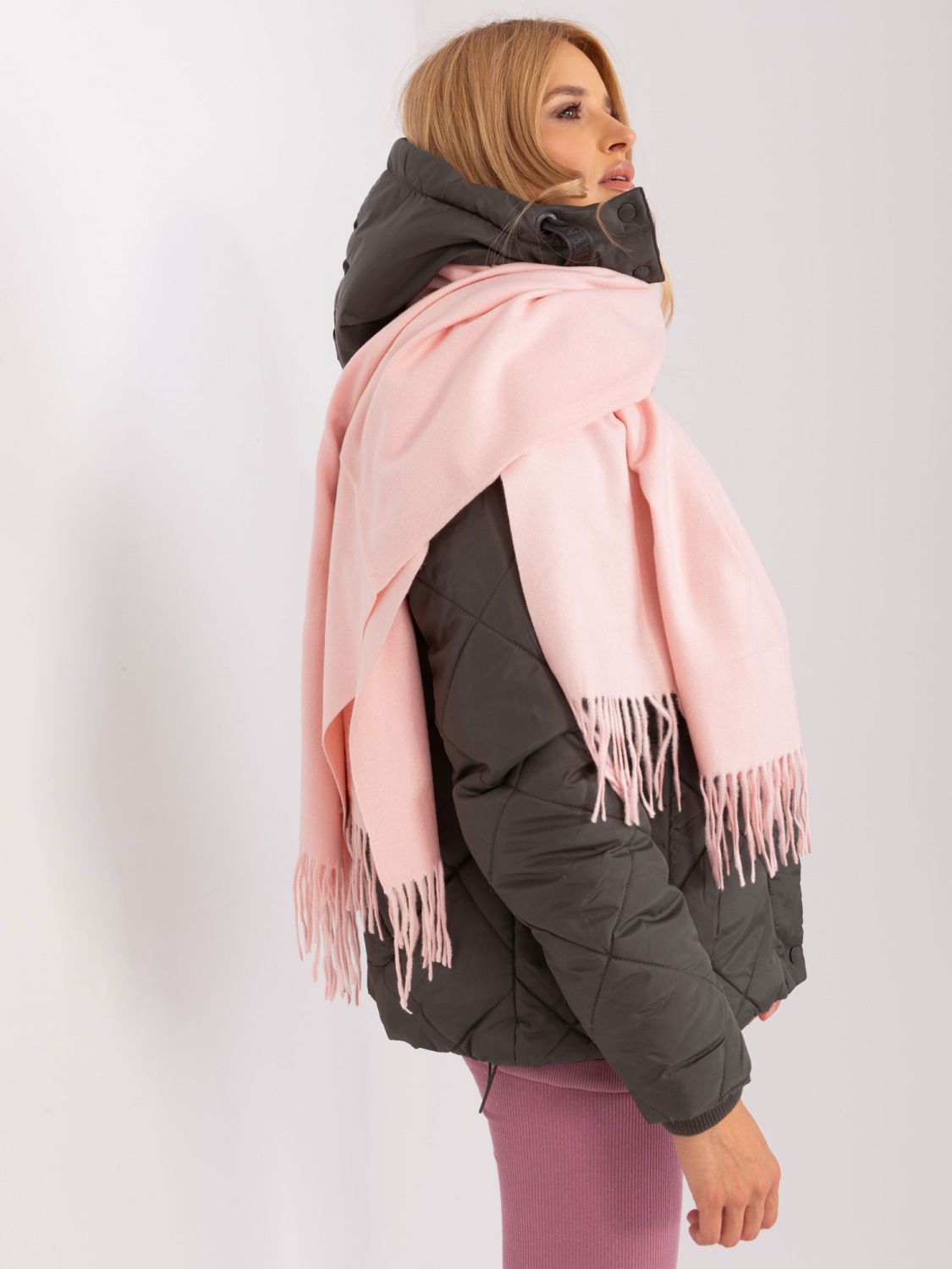 Světle růžová dámska pletená šála