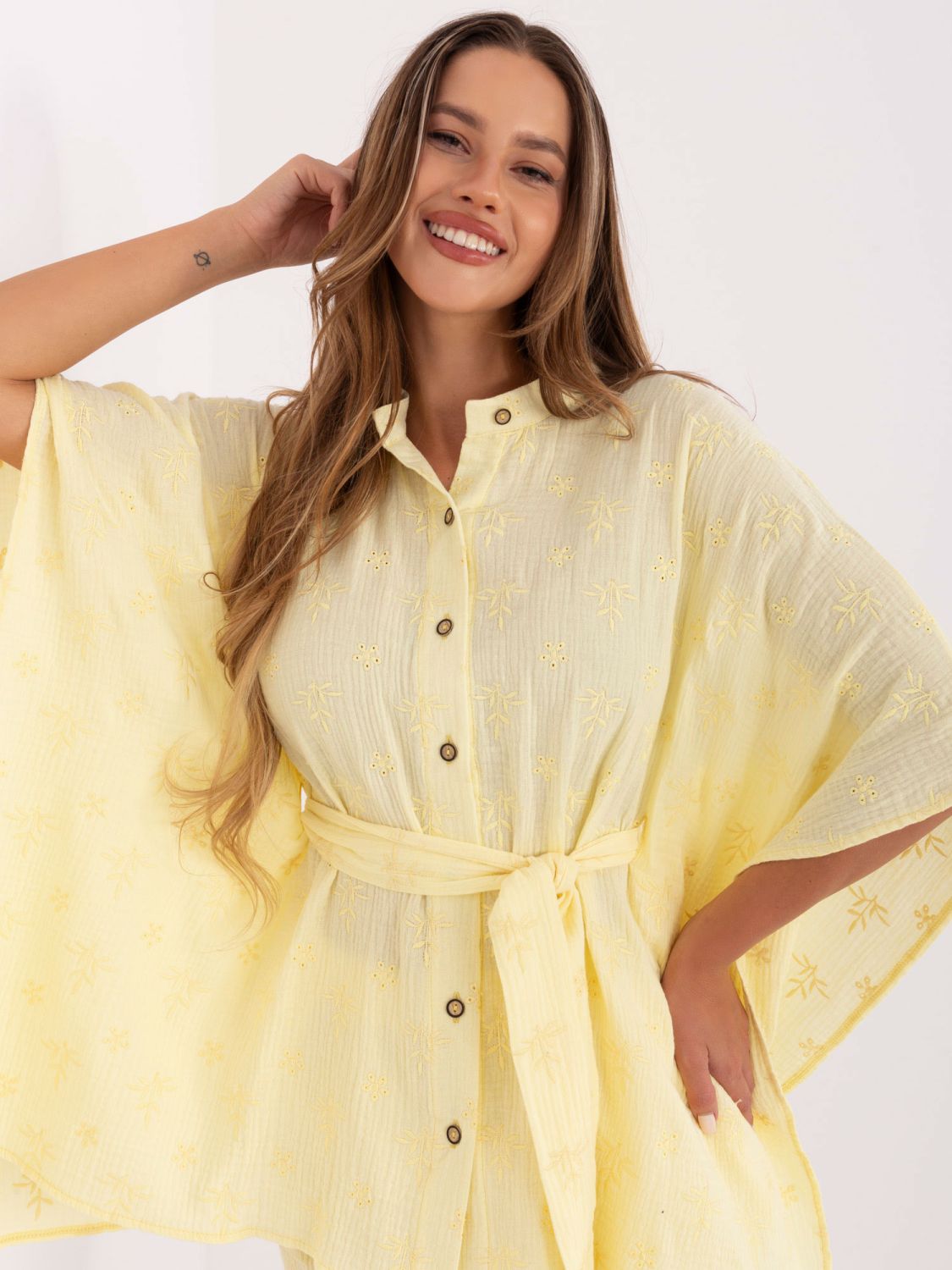 Stylový komplet v žluté barvě