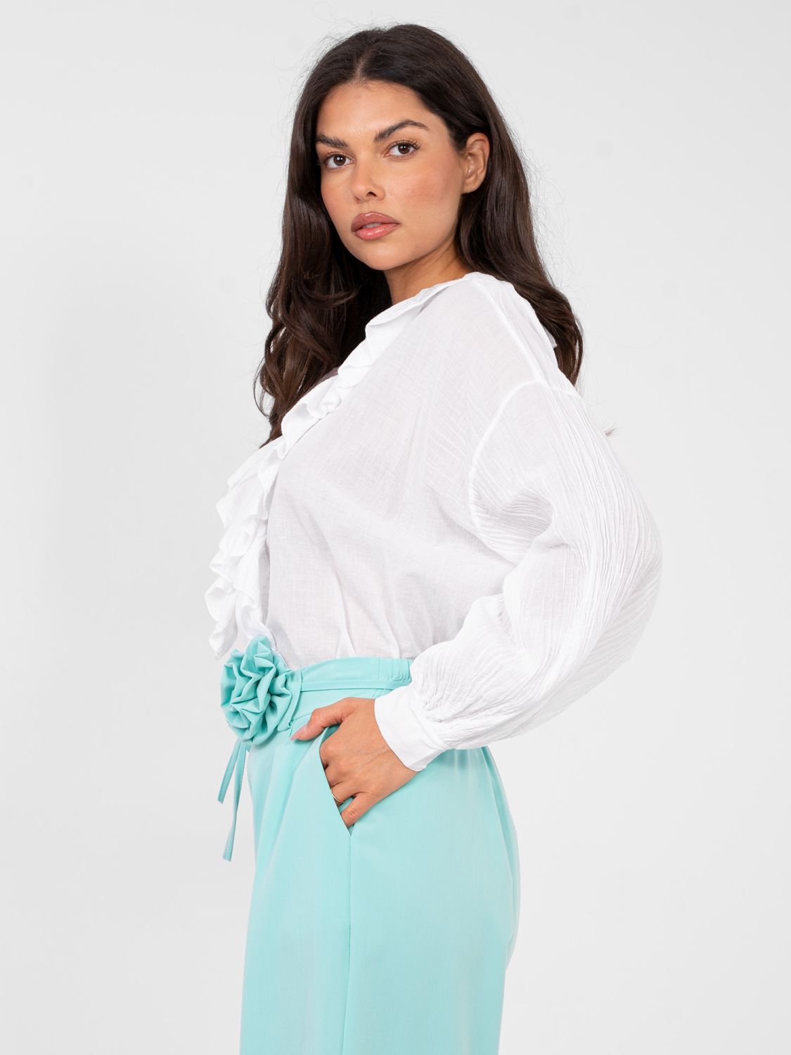 Elegantní široké kalhoty v mátové barvě