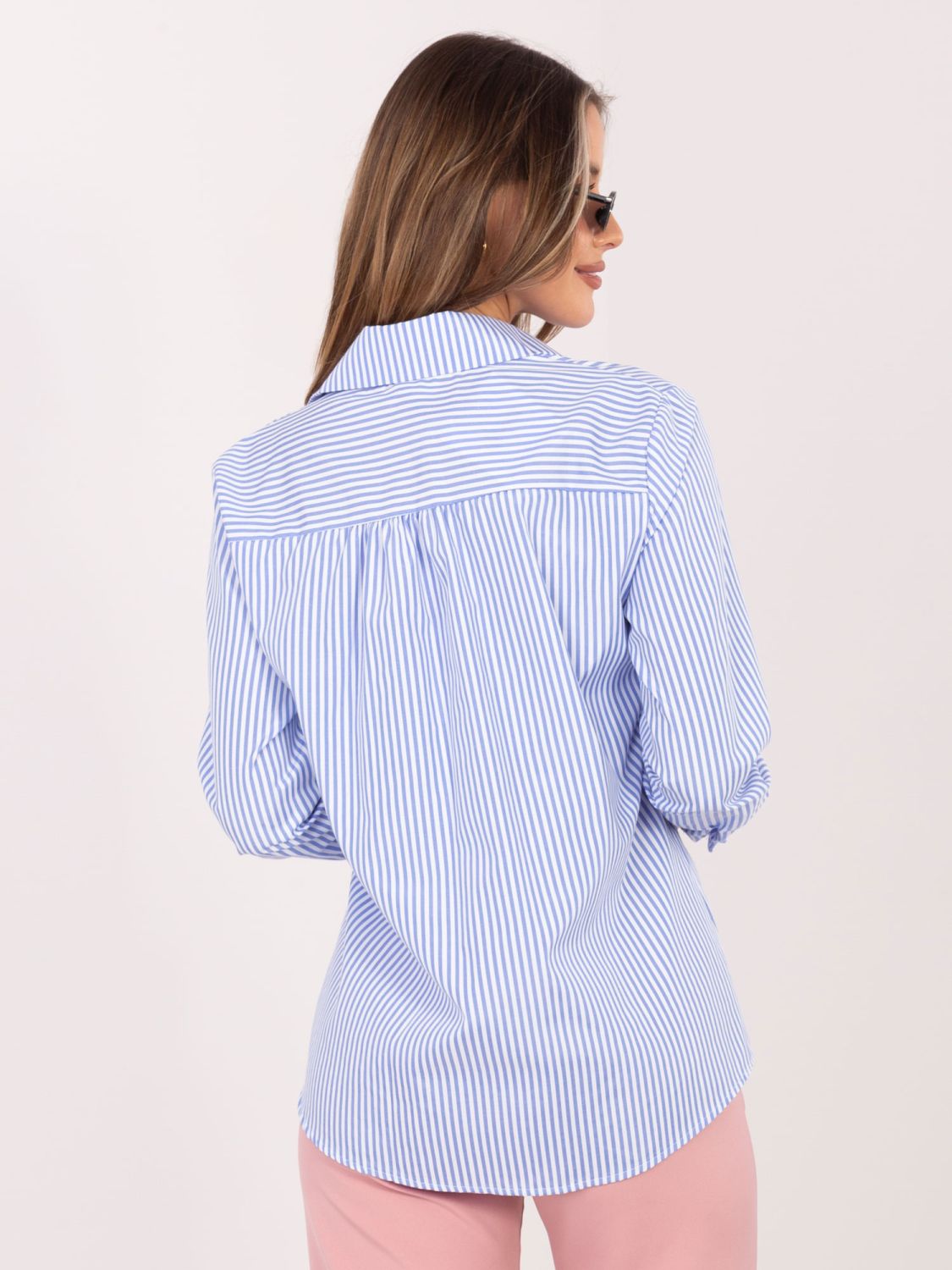 Dámská modrá pruhovaná košile s límečkem