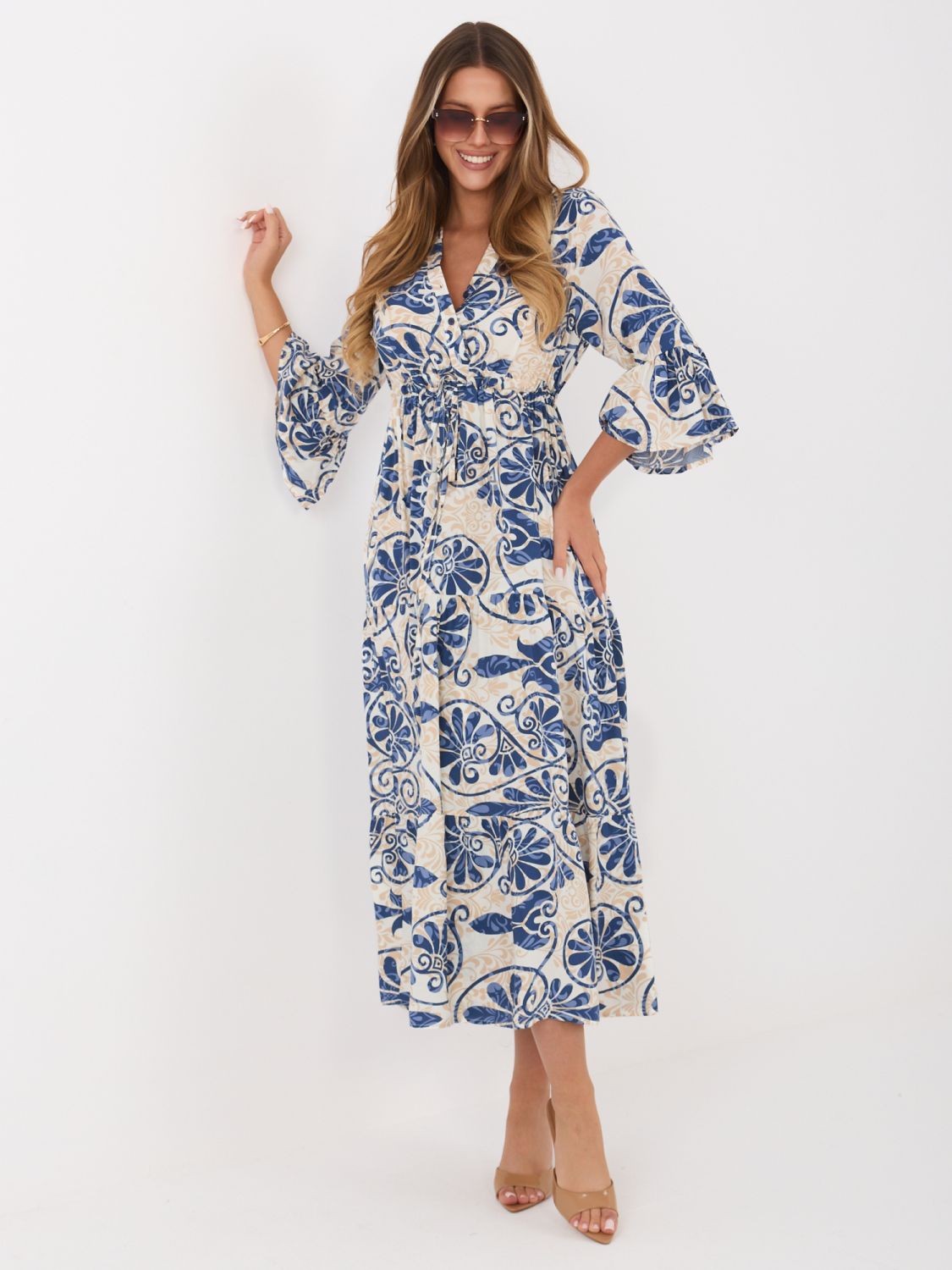 Modré midi šaty s potiskem a vázáním