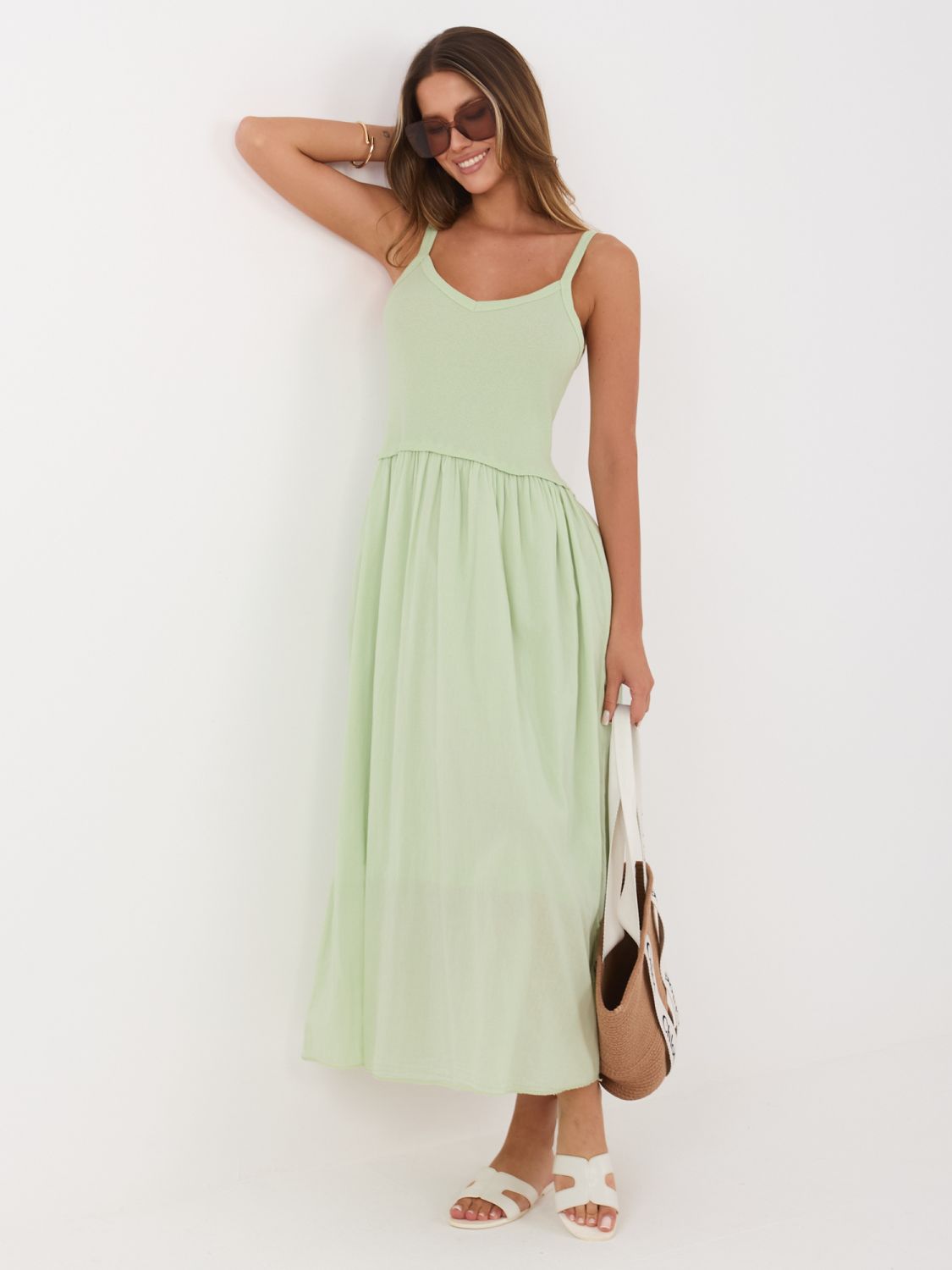 Pistáciové maxi šaty na ramínka