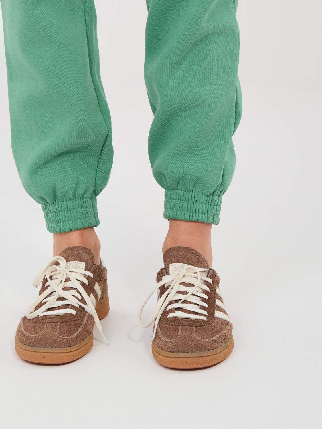 Pistáciové teplákové kalhoty s vysokým pasem