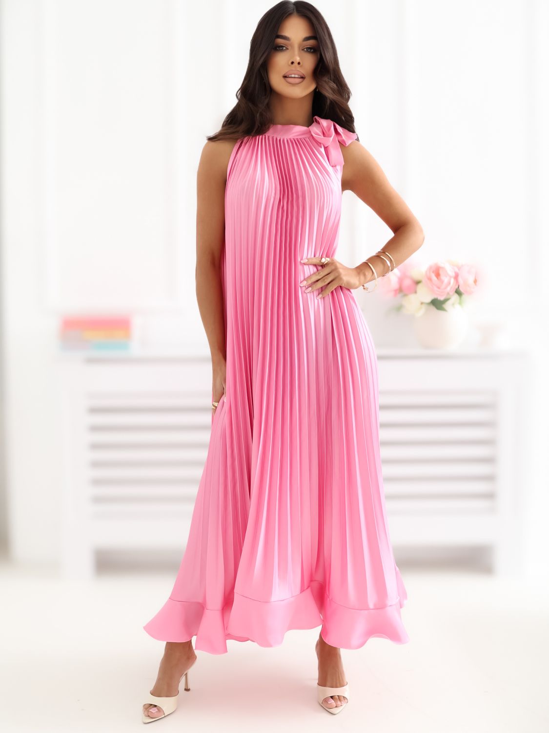 Růžové midi koktejlové šaty bez rukávů