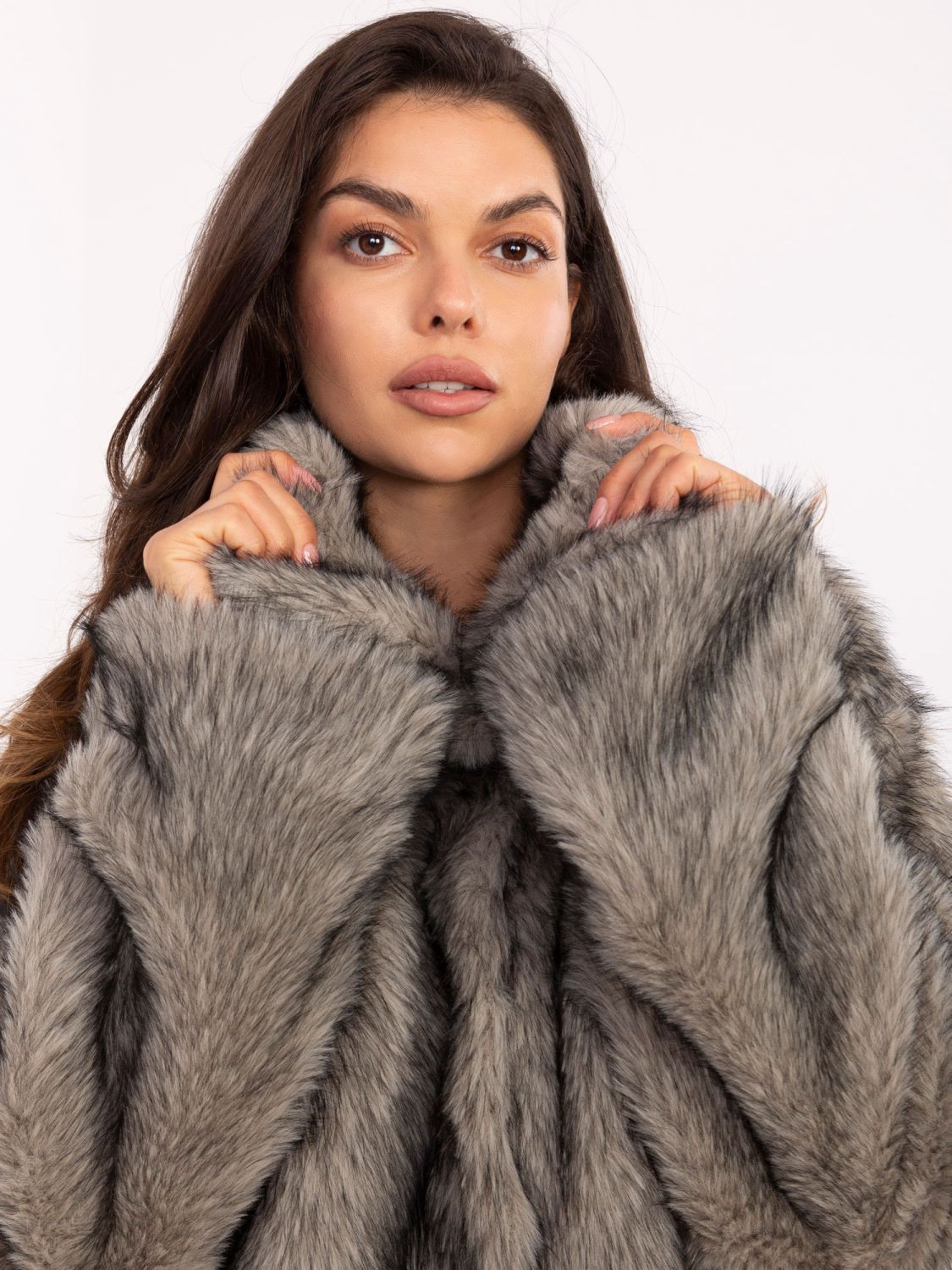 Elegantní zimní bunda s dlouhým rukávem šedá