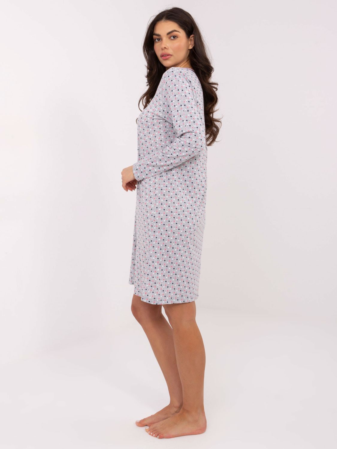 Dámská šedá noční košile s dlouhým rukávem a mašličkou