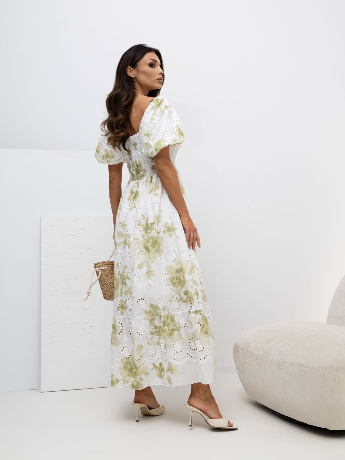 Zelené midi šaty s květinovým vzorem