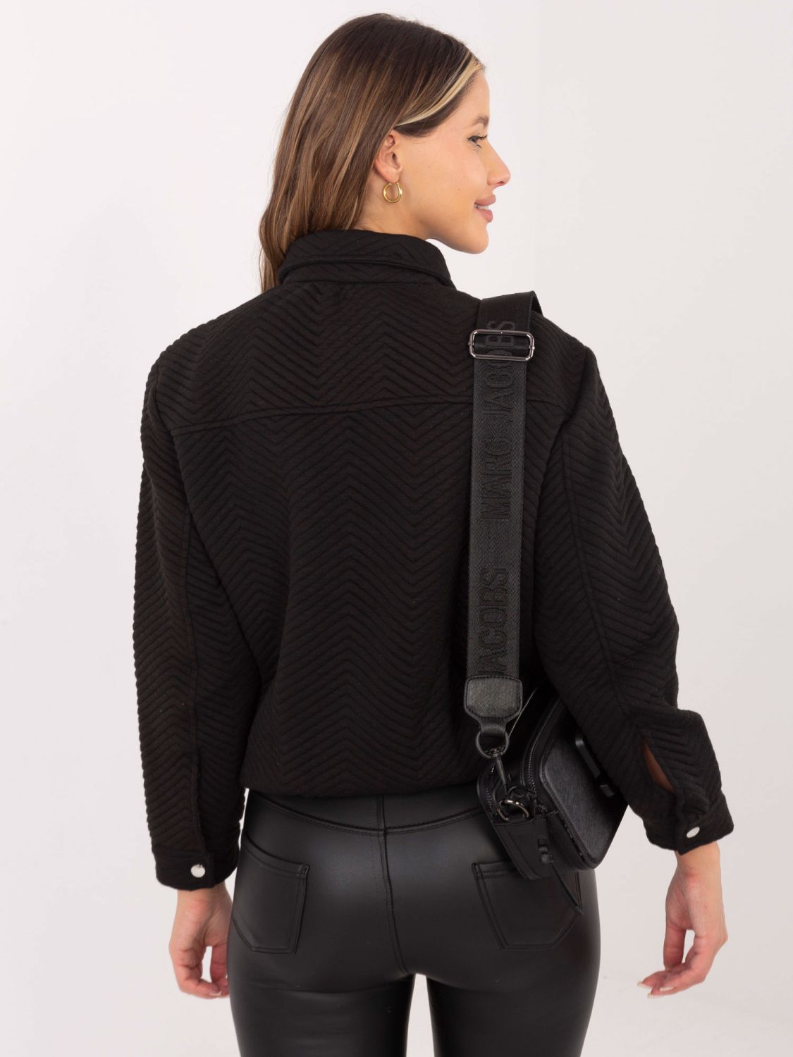 Stylová černá přechodná bunda