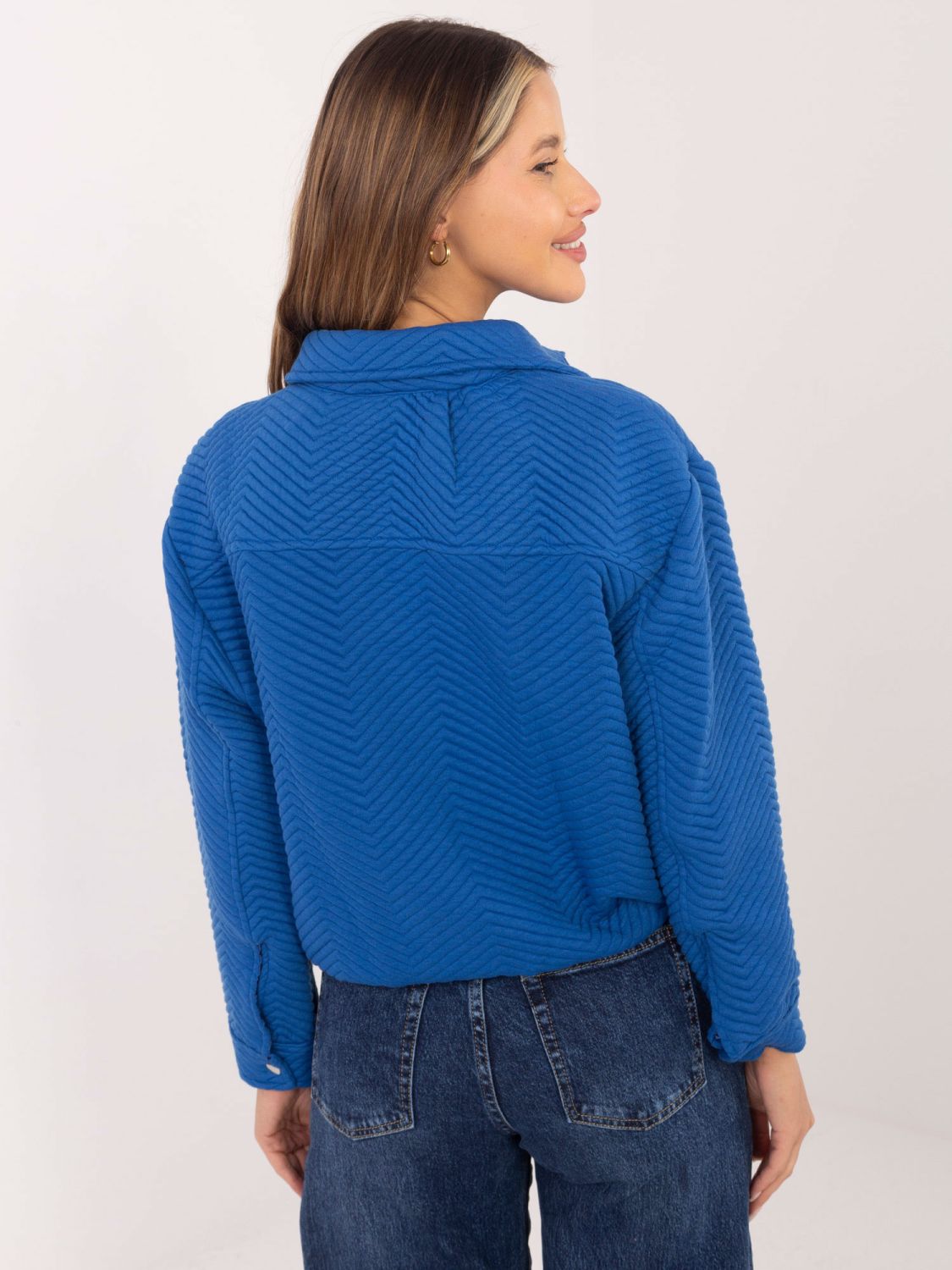 Stylová přechodná bunda v modré barvě