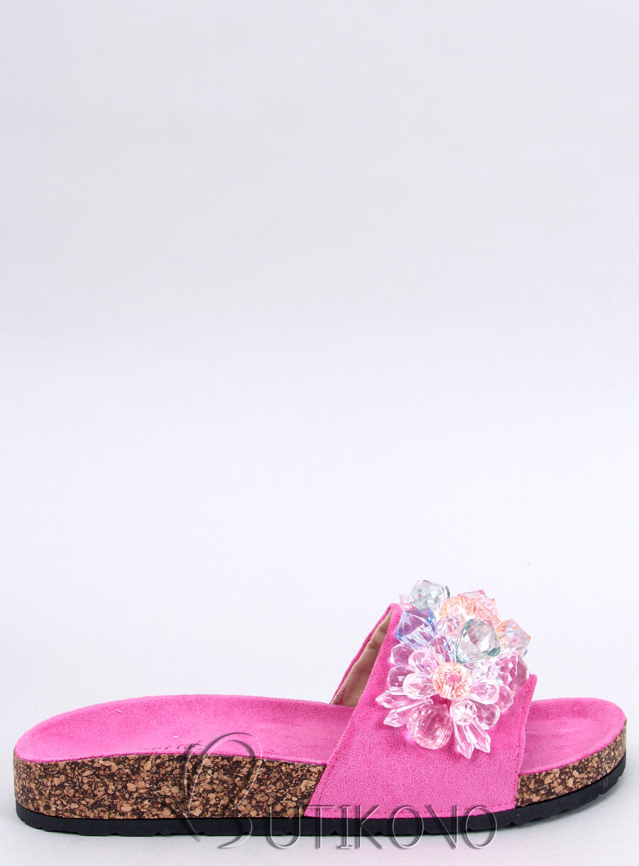 Růžové pantofle s krystalky