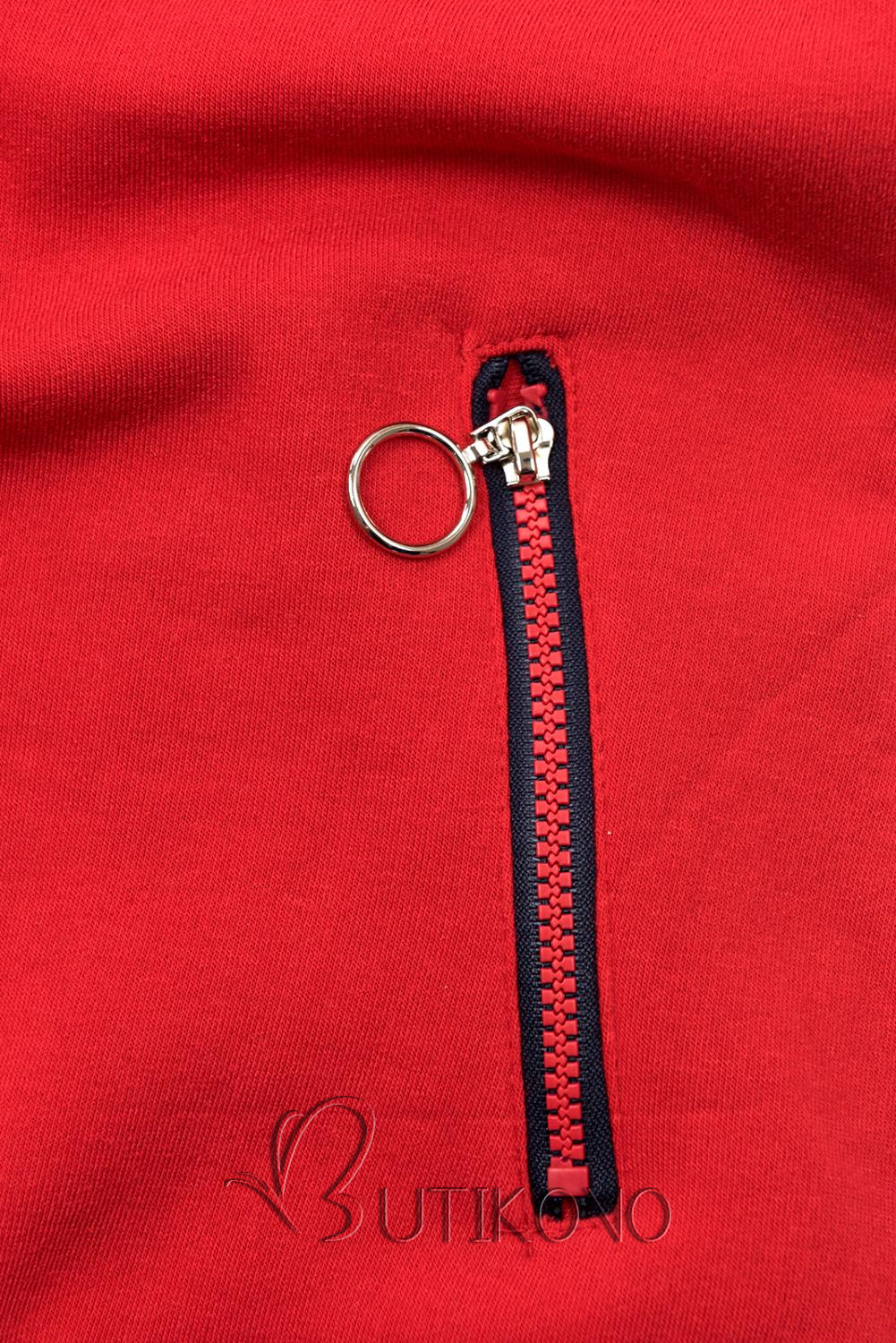 Červená mikina s asymetrickým zipem