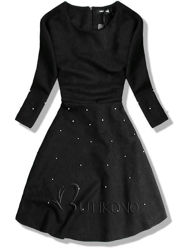 Černé semišové šaty s perličkami