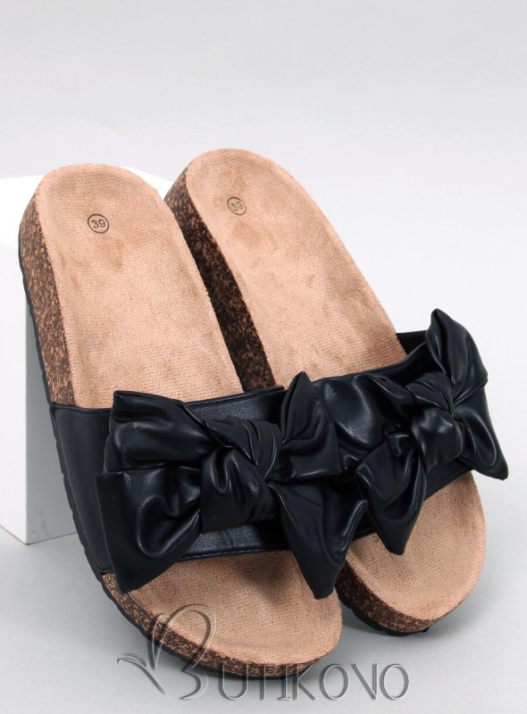 Pantofle s korkovou podrážkou černé