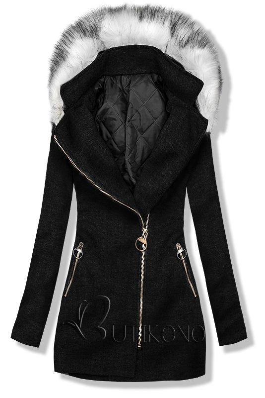 Černý kabát s kapucí
