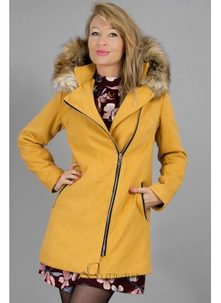Hořčicově-žlutý kabát