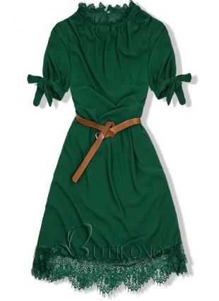 Zelené šaty s páskem