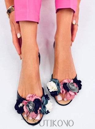 Černé gumové sandály s květinami