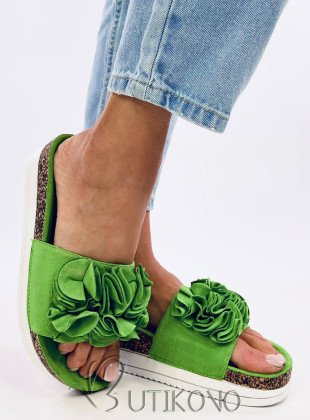 Pantofle s květy zelené