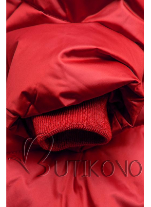 Červená lesklá prošívaná bunda na zimu