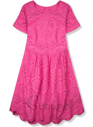 Růžové oversized šaty z děrovaného materiálu