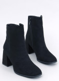Černé semišové kozačky na podpatku