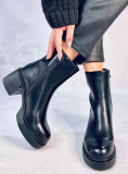Černé kotníkové kozačky na stabilním podpatku
