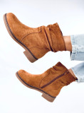 Semišové holínky s plochou podrážkou camel
