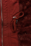 Červenohnědá parka s plyšem a kožešinou