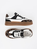 Bílo-černé sneakersy s leopardím vzorem